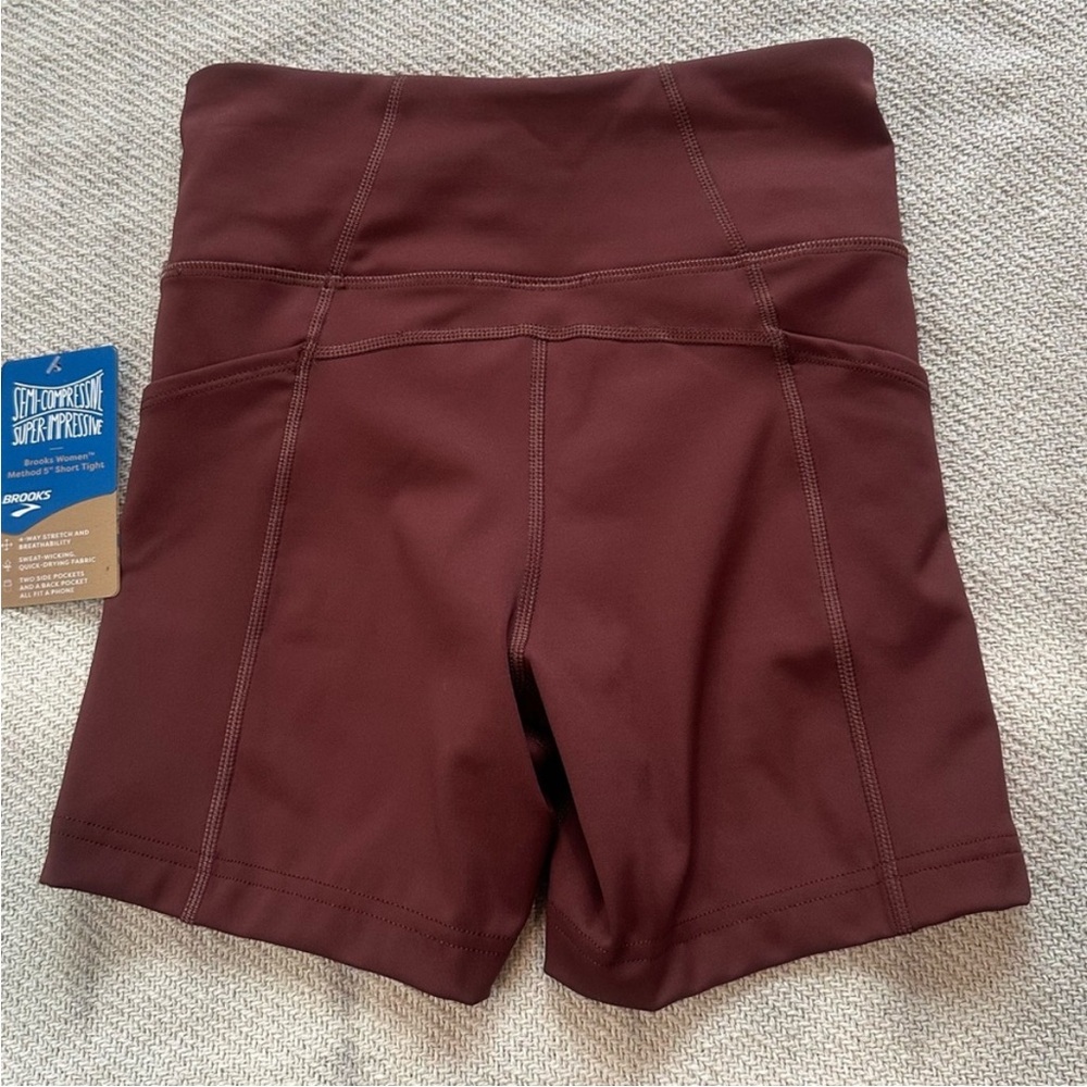 BROOKS Running Method Shorts Size XS NWT Run Raisin 5” Inseam Pockets - Picture 6 of 7
